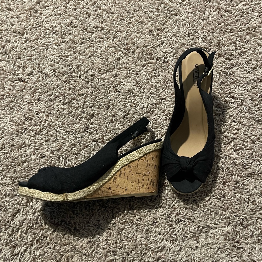 Womens wedges-size 9.5